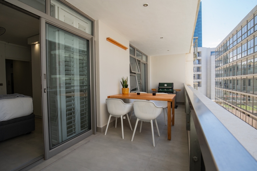 1 Bedroom Property for Sale in Foreshore Western Cape